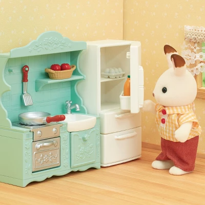 Calico Critters Cookin' Kitchen Set, Dollhouse Furniture Set 2 Calico Critters Cookin' Kitchen Set, Dollhouse Furniture Set - Image 2